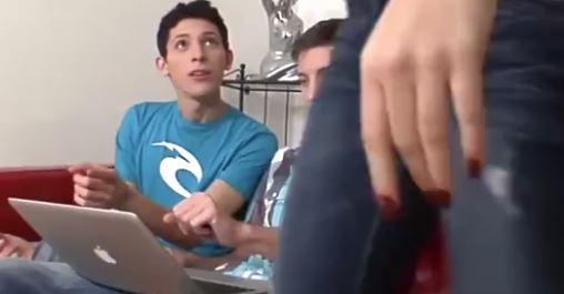 Romantic at PorkyTube.com