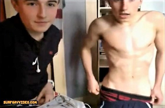 Horny Twinks in WebCam Nakeds