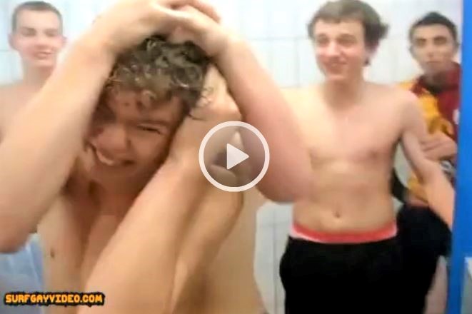 shower young twinks