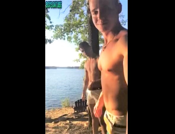 Nudes Fucks on Lake